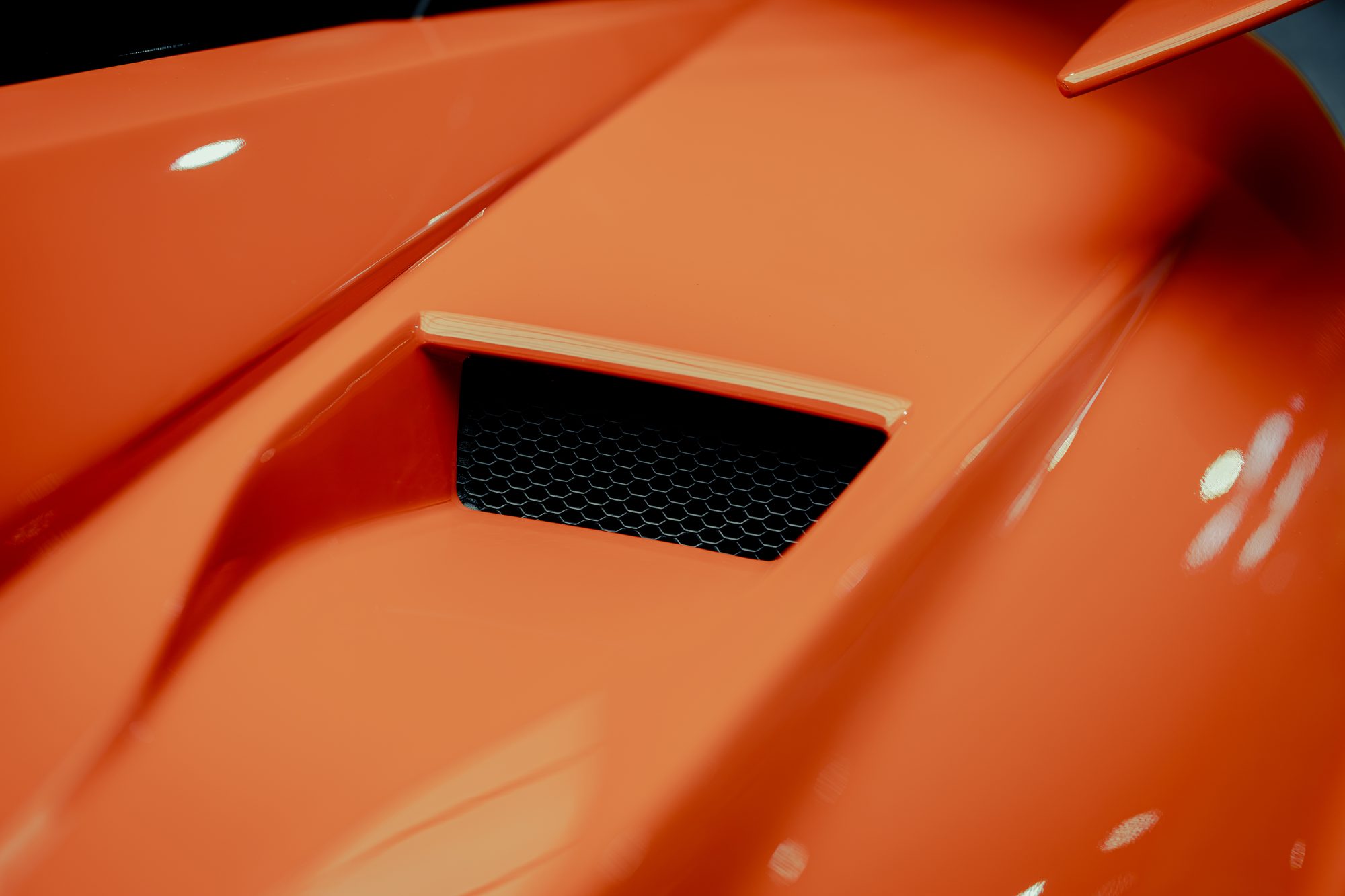 The Motor Gallery — Lamborghini Huracán STO, engine cover vent